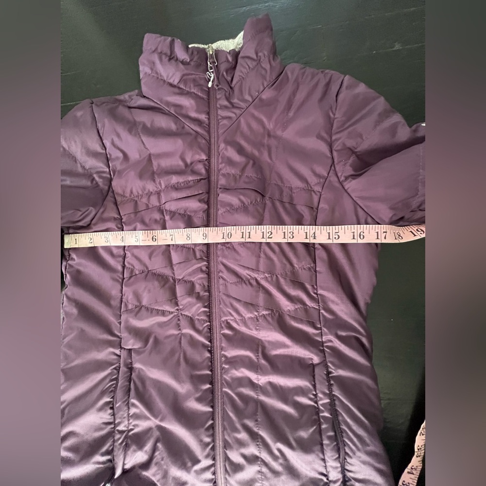 Columbia Purple Puffer Jacket with High Collar. Size M - Picture 6 of 9